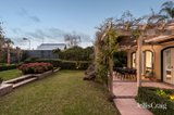 https://images.listonce.com.au/custom/160x/listings/37-fernhurst-grove-kew-vic-3101/592/01765592_img_05.jpg?XmelxIumLIs