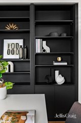 https://images.listonce.com.au/custom/160x/listings/37-flower-street-essendon-vic-3040/808/01815808_img_12.jpg?KJHmh6uEfzk