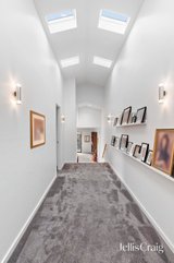 https://images.listonce.com.au/custom/160x/listings/37-frater-street-kew-east-vic-3102/245/01971245_img_17.jpg?enlZUIfGfFU