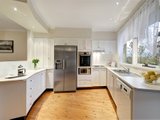 https://images.listonce.com.au/custom/160x/listings/37-frederick-street-doncaster-vic-3108/631/01743631_img_06.jpg?0aKJXWfJxCU