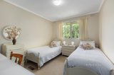 https://images.listonce.com.au/custom/160x/listings/37-grantley-drive-glen-waverley-vic-3150/034/01133034_img_08.jpg?XXPDiMx7lcs