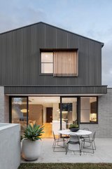 https://images.listonce.com.au/custom/160x/listings/37-hakatere-street-northcote-vic-3070/838/01557838_img_28.jpg?CwXN2cabYaY