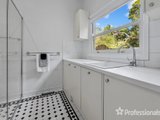 https://images.listonce.com.au/custom/160x/listings/37-jarvis-ave-croydon-vic-3136/986/01525986_img_11.jpg?5KzmI5zMLw8