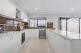 https://images.listonce.com.au/custom/160x/listings/37-kingfisher-drive-diamond-creek-vic-3089/463/01291463_img_04.jpg?gBaysSMsz9U