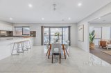 https://images.listonce.com.au/custom/160x/listings/37-kingfisher-drive-diamond-creek-vic-3089/463/01291463_img_05.jpg?KkNJ1Jytot8