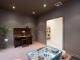 https://images.listonce.com.au/custom/160x/listings/37-larbert-road-mooroolbark-vic-3138/336/01524336_img_03.jpg?GM973WeCZu8