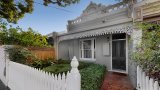 https://images.listonce.com.au/custom/160x/listings/37-lennox-street-hawthorn-vic-3122/150/01597150_img_01.jpg?iuR8H3t_xgs