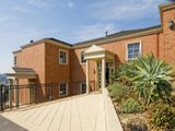 https://images.listonce.com.au/custom/160x/listings/37-montrose-place-highton-vic-3216/054/01699054_img_02.jpg?X2cMkz7oTB4