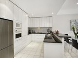 https://images.listonce.com.au/custom/160x/listings/37-park-road-middle-park-vic-3206/592/01087592_img_06.jpg?kxxjL-fVdTc