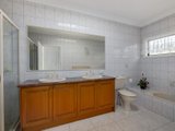https://images.listonce.com.au/custom/160x/listings/37-rainbow-valley-road-park-orchards-vic-3114/980/01040980_img_10.jpg?bzP8yw0mE_M