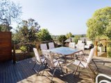 https://images.listonce.com.au/custom/160x/listings/37-reigate-road-highton-vic-3216/406/01699406_img_08.jpg?w244EbHlIkk