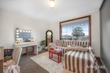 https://images.listonce.com.au/custom/160x/listings/37-rowan-parade-wendouree-vic-3355/437/01929437_img_10.jpg?ms7oPsjyMJ0