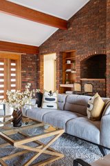 https://images.listonce.com.au/custom/160x/listings/37-sinclair-avenue-templestowe-lower-vic-3107/791/01974791_img_02.jpg?vjm4bDtkcIk