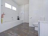 https://images.listonce.com.au/custom/160x/listings/37-stinton-avenue-newtown-vic-3220/647/01699647_img_12.jpg?RW3i-iDeCRw