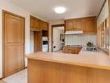 https://images.listonce.com.au/custom/160x/listings/37-the-circuit-lilydale-vic-3140/482/01524482_img_06.jpg?obJmmr4VOeA