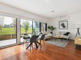 https://images.listonce.com.au/custom/160x/listings/37-toinette-court-doncaster-east-vic-3109/872/00962872_img_03.jpg?WKEpHwE1UL0