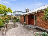 https://images.listonce.com.au/custom/160x/listings/37-waldau-court-doncaster-vic-3108/685/01525685_img_11.jpg?PzqtioB6wu0