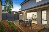 https://images.listonce.com.au/custom/160x/listings/37-walsh-street-eltham-vic-3095/742/00715742_img_08.jpg?zhwJystwS98