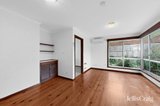 https://images.listonce.com.au/custom/160x/listings/37-wells-street-surrey-hills-vic-3127/369/01740369_img_05.jpg?QYQx-O4exE4