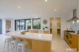 https://images.listonce.com.au/custom/160x/listings/37-woodland-street-essendon-vic-3040/347/01633347_img_04.jpg?ikBVu__960c