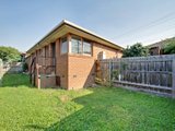 https://images.listonce.com.au/custom/160x/listings/370-mount-dandenong-road-ringwood-east-vic-3135/295/01525295_img_03.jpg?UVUkuEF0D-s