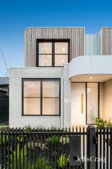 https://images.listonce.com.au/custom/160x/listings/373a-clarke-street-northcote-vic-3070/769/01807769_img_04.jpg?p_j3Vom2j2c