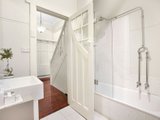 https://images.listonce.com.au/custom/160x/listings/374-barkly-street-elwood-vic-3184/174/01794174_img_11.jpg?lUzj4Z3eES4