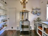https://images.listonce.com.au/custom/160x/listings/374-mitford-street-elwood-vic-3184/865/01793865_img_05.jpg?Eu90i19wd5E