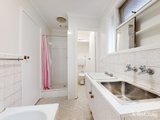 https://images.listonce.com.au/custom/160x/listings/377-alfred-street-kew-vic-3101/370/01916370_img_09.jpg?tokLx-ys144