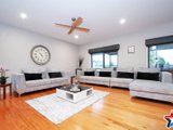 https://images.listonce.com.au/custom/160x/listings/377-cambridge-road-mooroolbark-vic-3138/291/01526291_img_02.jpg?tjBOwv8nAxQ