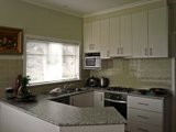 https://images.listonce.com.au/custom/160x/listings/379-canterbury-road-forest-hill-vic-3131/102/01744102_img_03.jpg?T1hrttDEkus