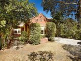 https://images.listonce.com.au/custom/160x/listings/38-adeney-avenue-kew-vic-3101/006/01685006_img_01.jpg?WA9qtYW8JKU