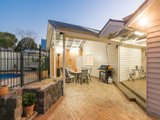 https://images.listonce.com.au/custom/160x/listings/38-alwyn-street-croydon-vic-3136/170/01524170_img_17.jpg?qYxnIBvmyek