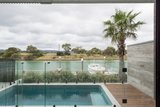 https://images.listonce.com.au/custom/160x/listings/38-anchor-place-safety-beach-vic-3936/123/01913123_img_26.jpg?kkxO-MLNOSY