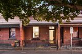 https://images.listonce.com.au/custom/160x/listings/38-arden-street-north-melbourne-vic-3051/988/01641988_img_01.jpg?5NnPNmGyY8M