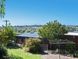 https://images.listonce.com.au/custom/160x/listings/38-barwon-boulevard-highton-vic-3216/993/01698993_img_16.jpg?_q5lk_UYwTc