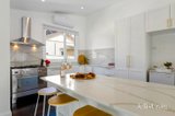 https://images.listonce.com.au/custom/160x/listings/38-bowen-street-kyneton-vic-3444/363/01939363_img_06.jpg?iQb66ZNMOhs