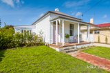 https://images.listonce.com.au/custom/160x/listings/38-bowen-street-kyneton-vic-3444/363/01939363_img_13.jpg?bIjRZUfoutQ