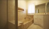 https://images.listonce.com.au/custom/160x/listings/38-carson-street-mulgrave-vic-3170/186/01734186_img_07.jpg?3lRJvxuXl-s