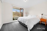 https://images.listonce.com.au/custom/160x/listings/38-east-street-daylesford-vic-3460/410/01947410_img_10.jpg?0aSC0IBXmWc