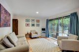 https://images.listonce.com.au/custom/160x/listings/38-edna-street-mount-waverley-vic-3149/833/00166833_img_09.jpg?xDqqos4t-1E