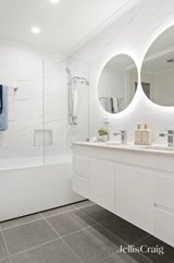 https://images.listonce.com.au/custom/160x/listings/38-eskdale-drive-croydon-hills-vic-3136/552/01751552_img_09.jpg?Ez0dl0rZWAk