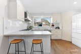 https://images.listonce.com.au/custom/160x/listings/38-excalibur-avenue-glen-waverley-vic-3150/490/01766490_img_03.jpg?JHU8iXFt_64