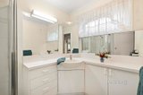https://images.listonce.com.au/custom/160x/listings/38-glenwood-drive-croydon-vic-3136/633/01727633_img_08.jpg?XkLST0Yqj8Q