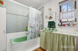 https://images.listonce.com.au/custom/160x/listings/38-hilliers-street-newstead-vic-3462/527/01824527_img_09.jpg?hjf_p9EnYTw