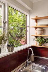 https://images.listonce.com.au/custom/160x/listings/38-hilton-street-clifton-hill-vic-3068/411/01980411_img_08.jpg?nr1o4YJ9WAM