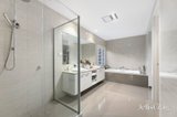 https://images.listonce.com.au/custom/160x/listings/38-ian-grove-mount-waverley-vic-3149/118/01975118_img_17.jpg?1gUkIudY0f4