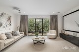 https://images.listonce.com.au/custom/160x/listings/38-kinlock-avenue-murrumbeena-vic-3163/481/01769481_img_13.jpg?b5QBRpQJCgg