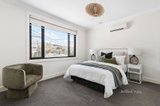 https://images.listonce.com.au/custom/160x/listings/38-lebanon-street-strathmore-vic-3041/433/01635433_img_12.jpg?SWepZOIXCu8