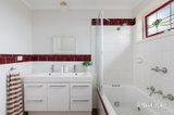 https://images.listonce.com.au/custom/160x/listings/38-longs-road-lower-plenty-vic-3093/682/01928682_img_11.jpg?JkTQopCyRgI